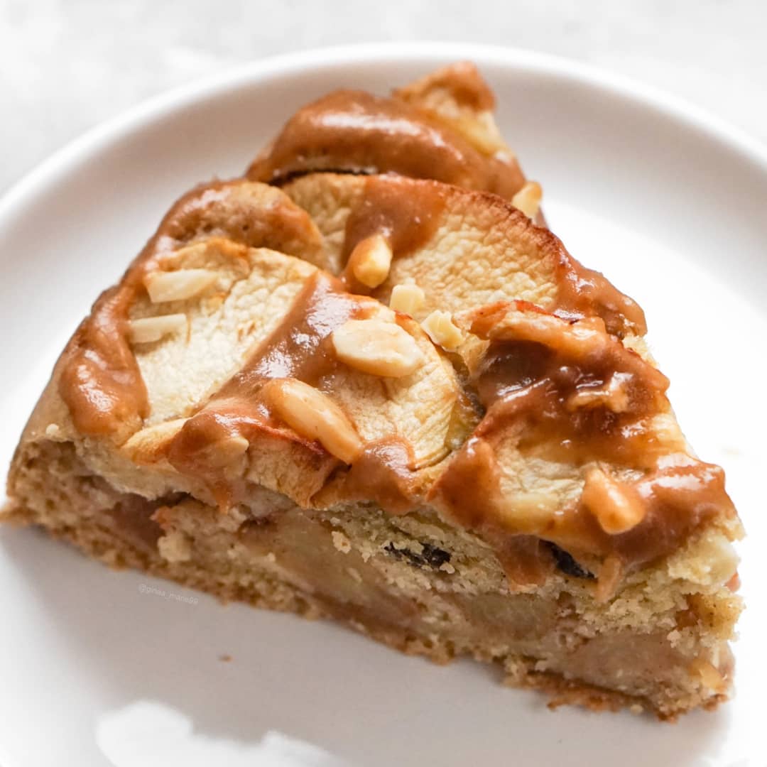 Easy Healthy Fluffy Apple Cake