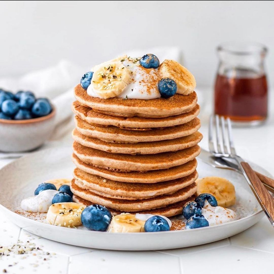 Delicious Vegan Banana Cinnamon Pancakes
