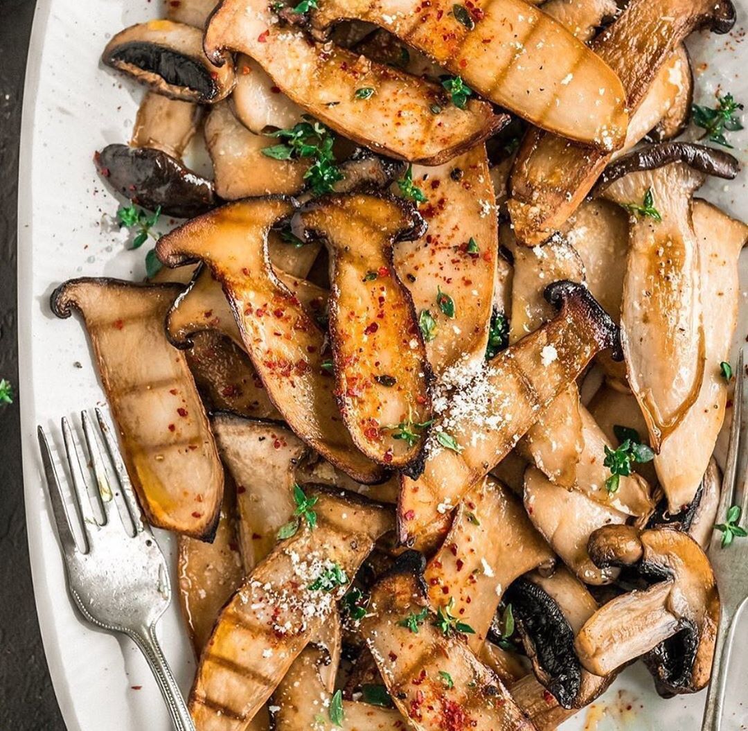 Grilled Seasoned Mushrooms with Herbs