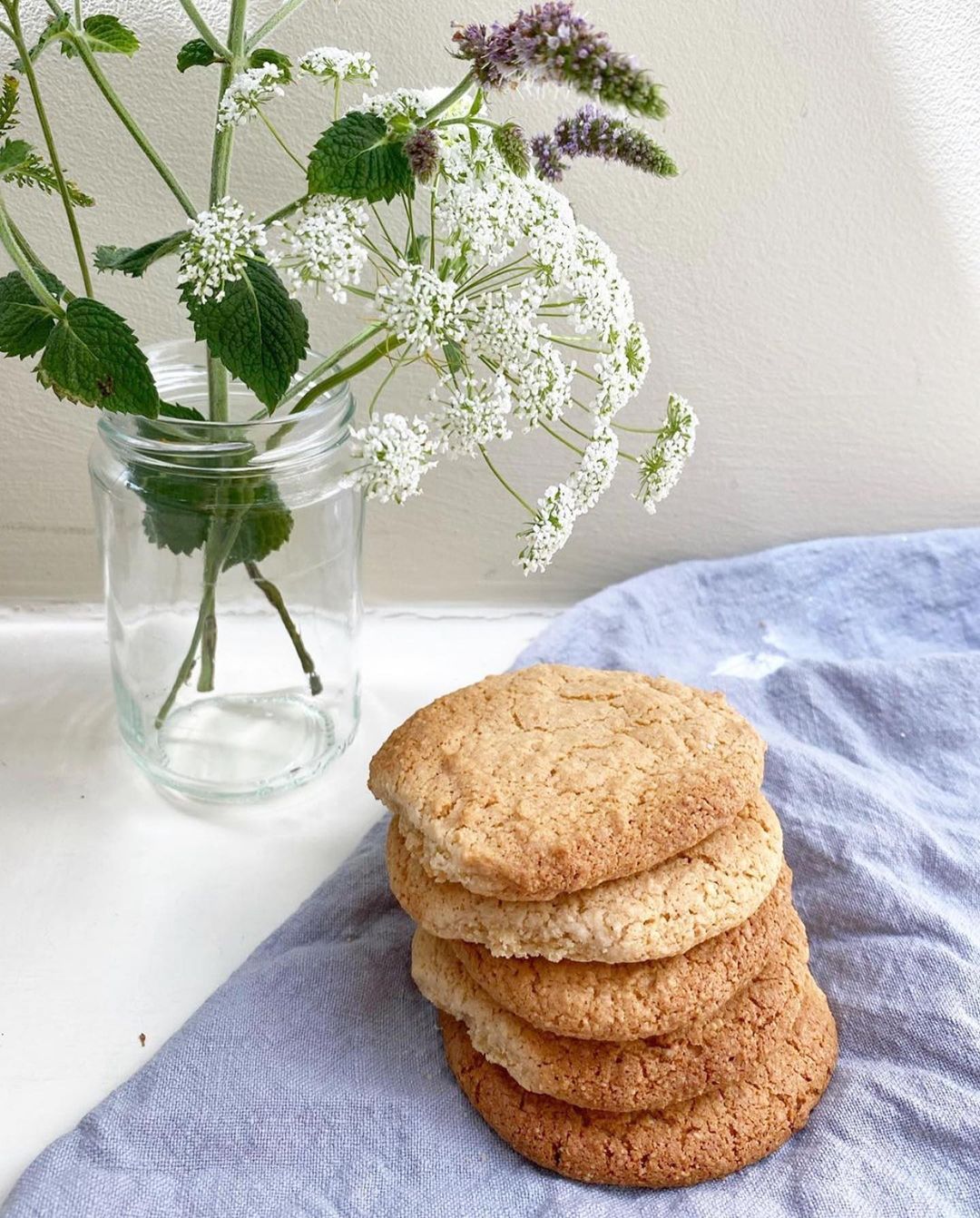 Soft and Crunchy Tahini Cookies with Benefits
