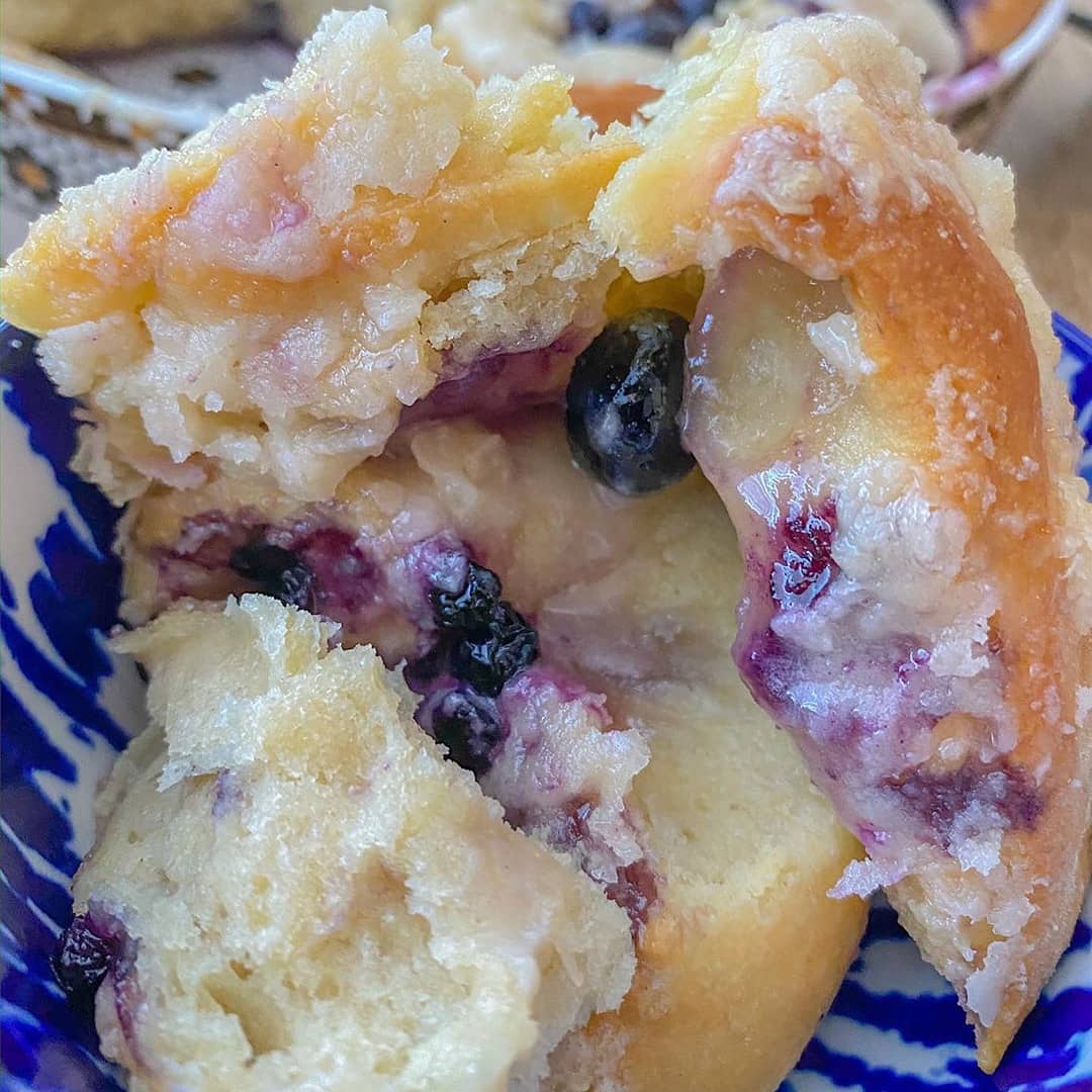 4 Step Vegan Blueberry Sweet Rolls