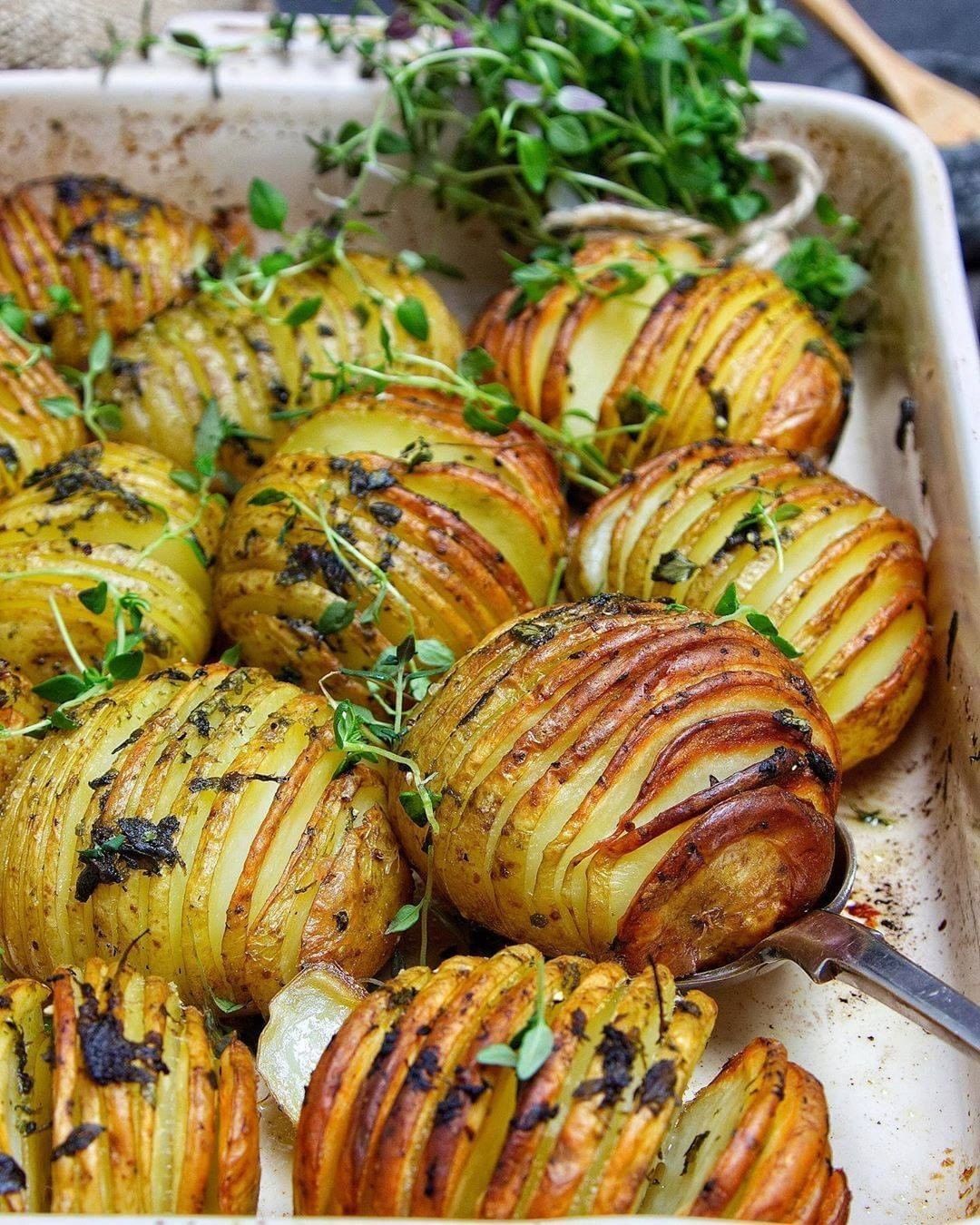 Thyme Infused Hasselback Potatoes