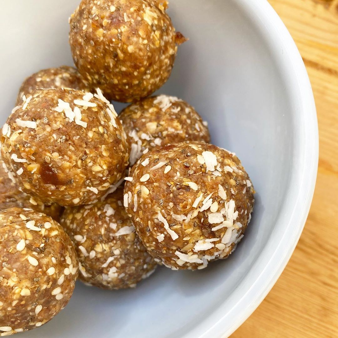 4 Ingredient Snickers Bites
