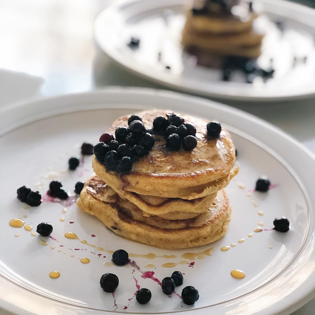 Fluffy Greek Yogurt Pancakes with Maple Syrup