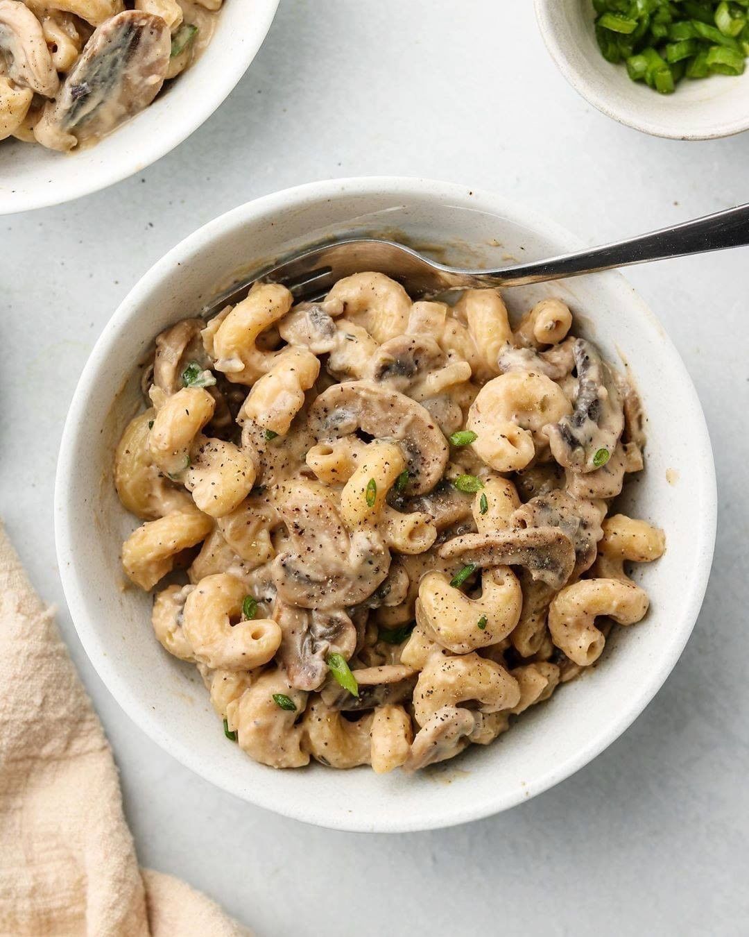 Simple Vegan Mushroom Stroganoff