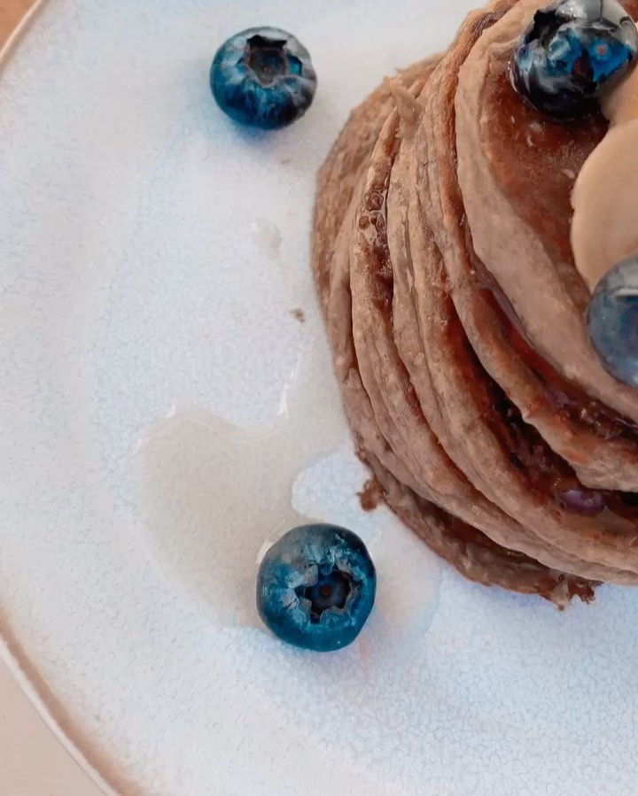 Fluffy Vegan Protein Pancakes
