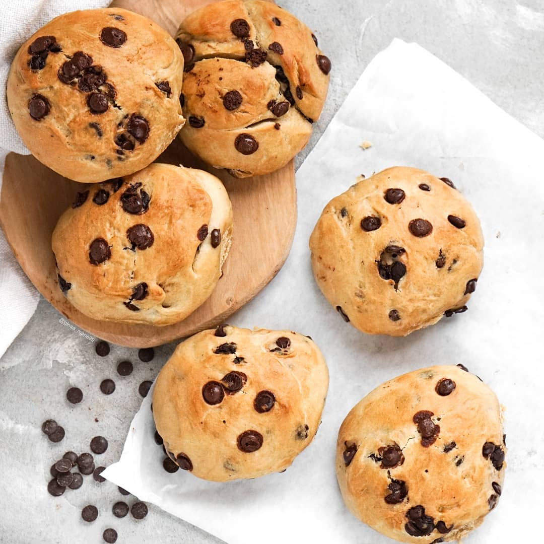 Craving These Soft Chocolate Yeast Buns
