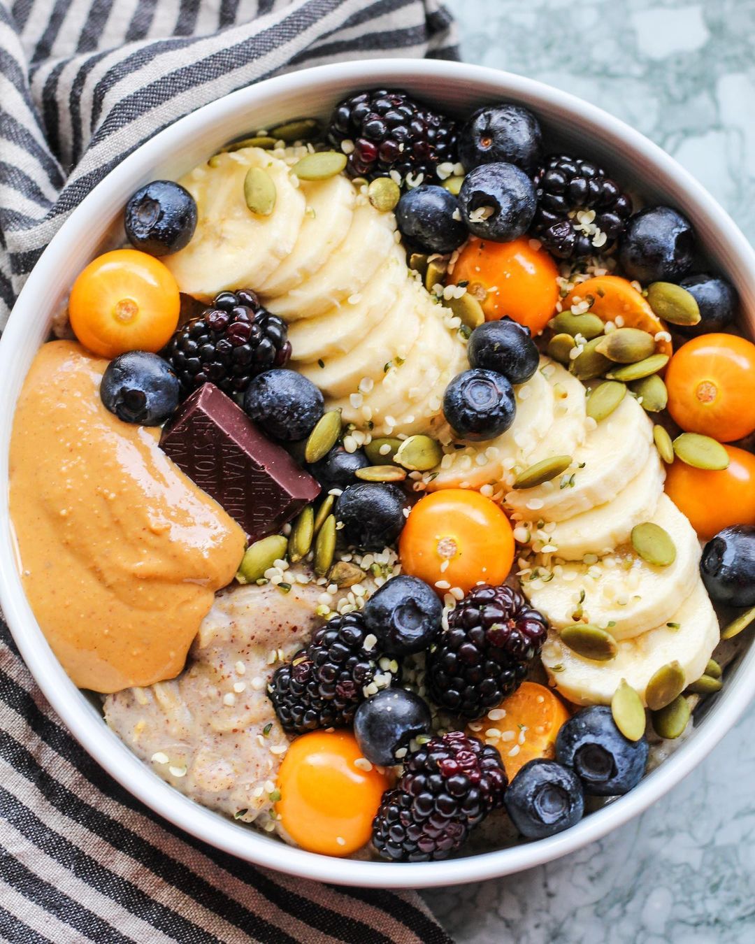 Cardamom Oats with Banana and Almond Milk