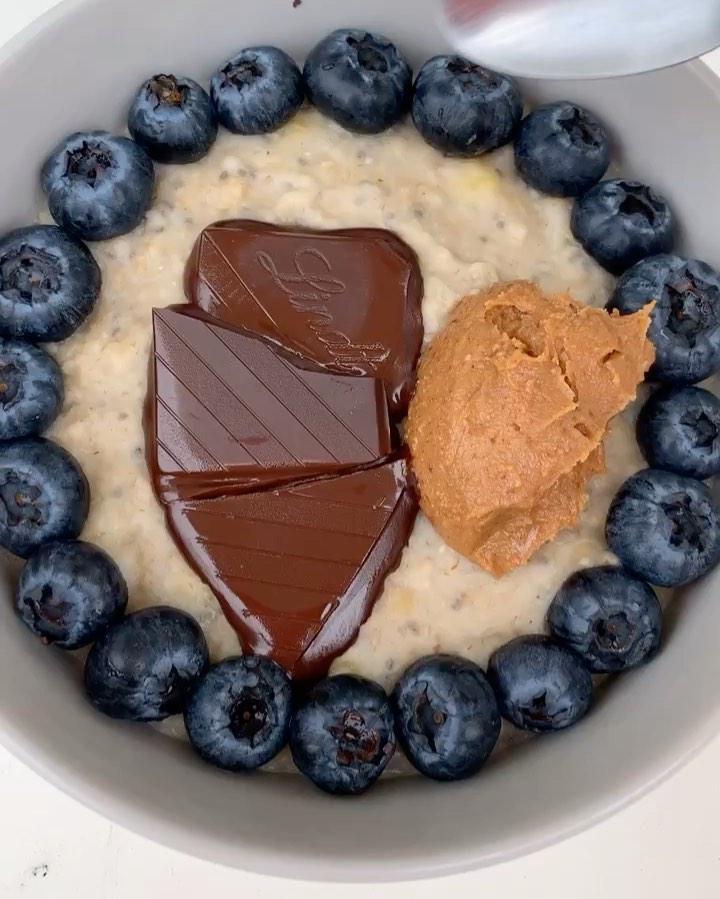 Banana Coconut Oatmeal Breakfast Bowl