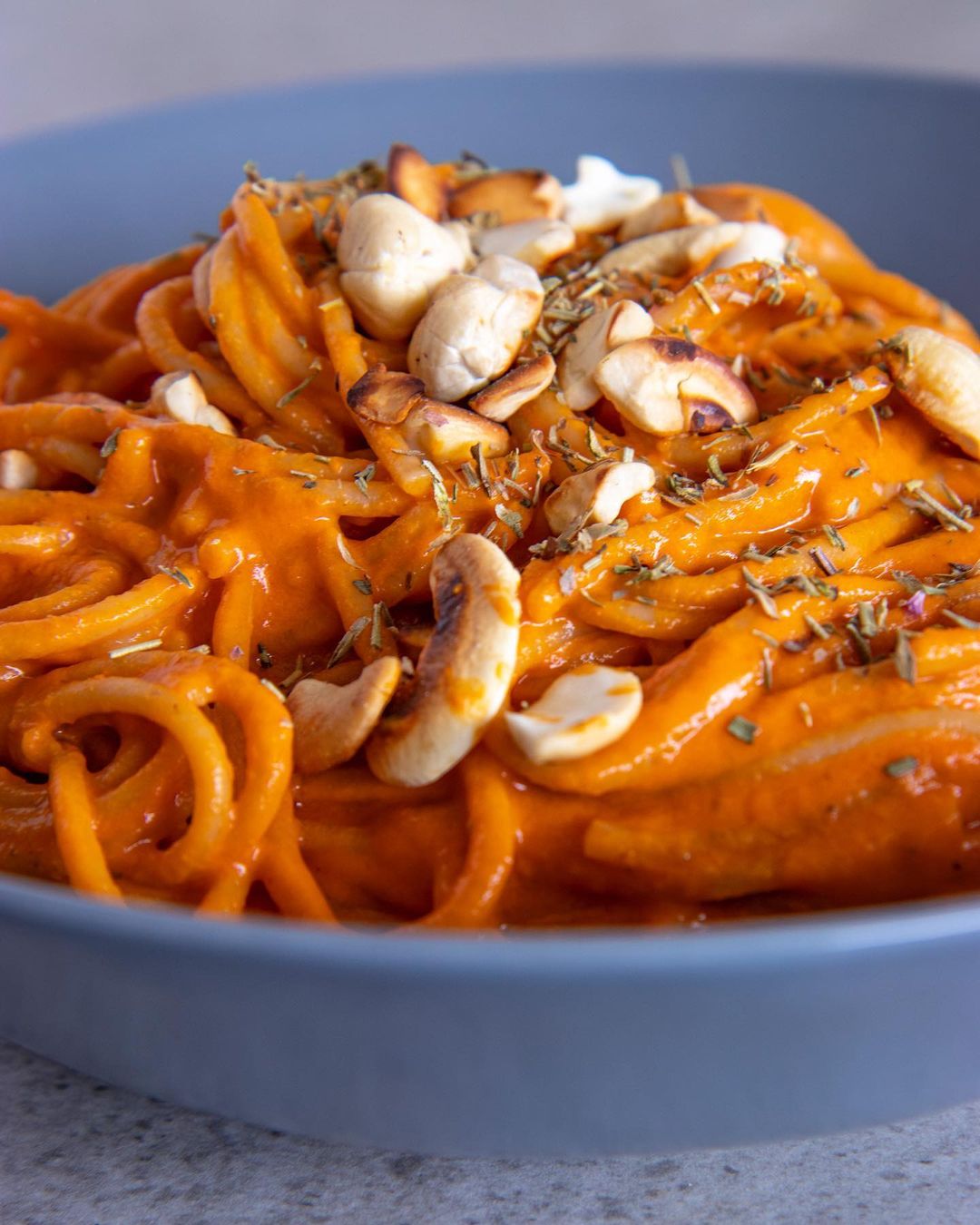 Creamy Vegan Red Pepper Pasta with Cashews