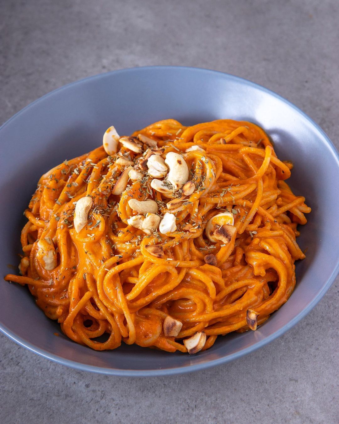 Creamy Vegan Red Pepper Pasta with Cashews