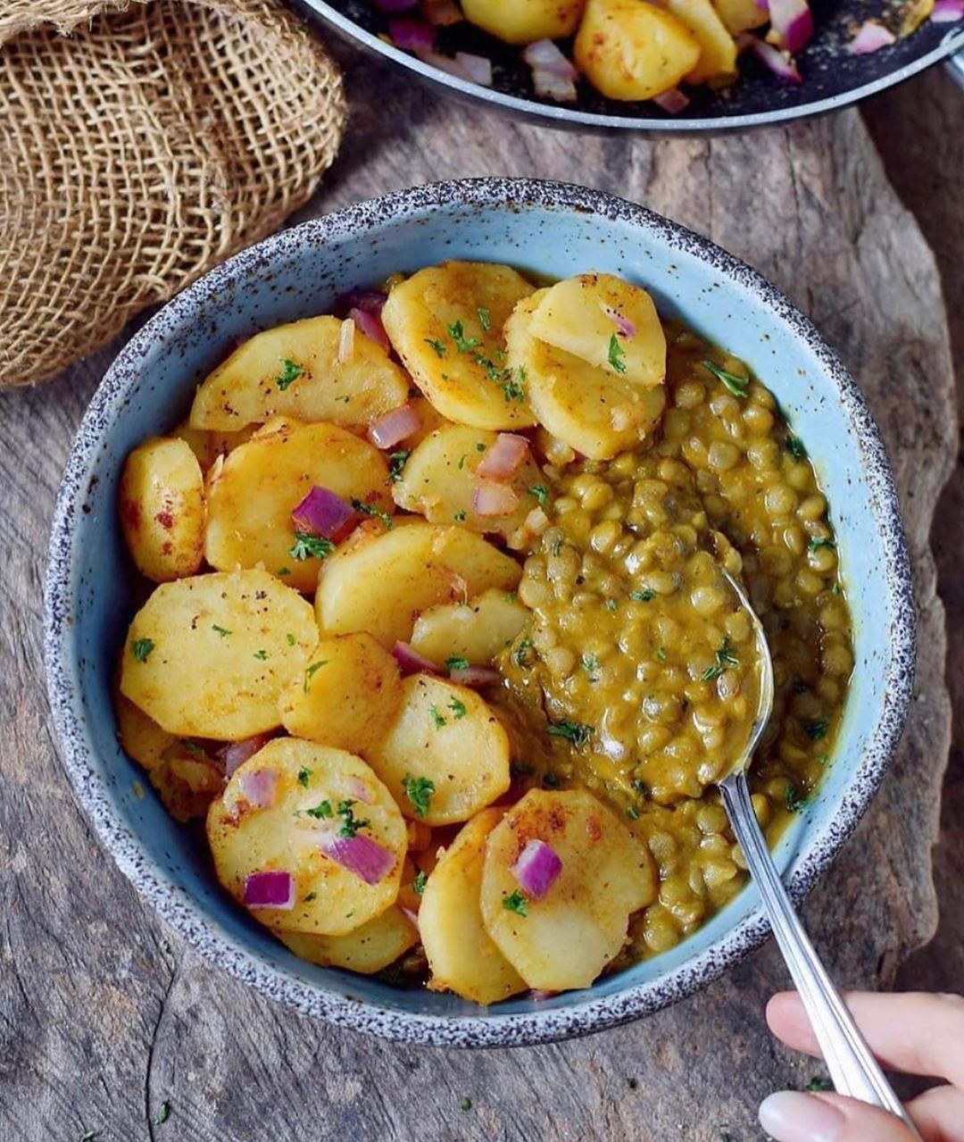 Easy Lentil Stew With Mashed Potatoes