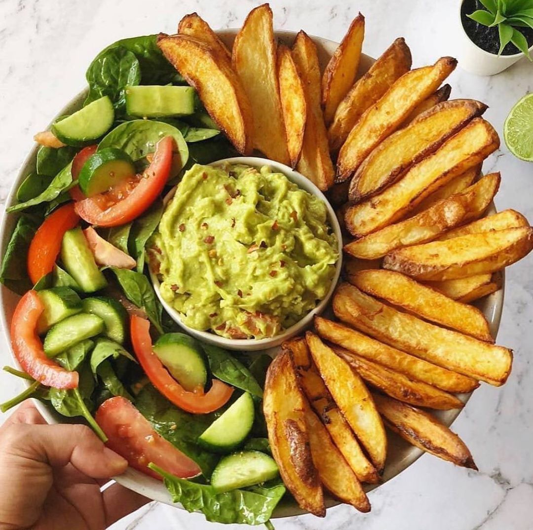 Oven Baked Crispy Fries and Guacamole