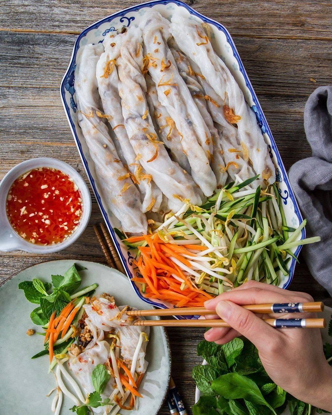Vietnamese Steamed Rice Noodles with Tofu Filling