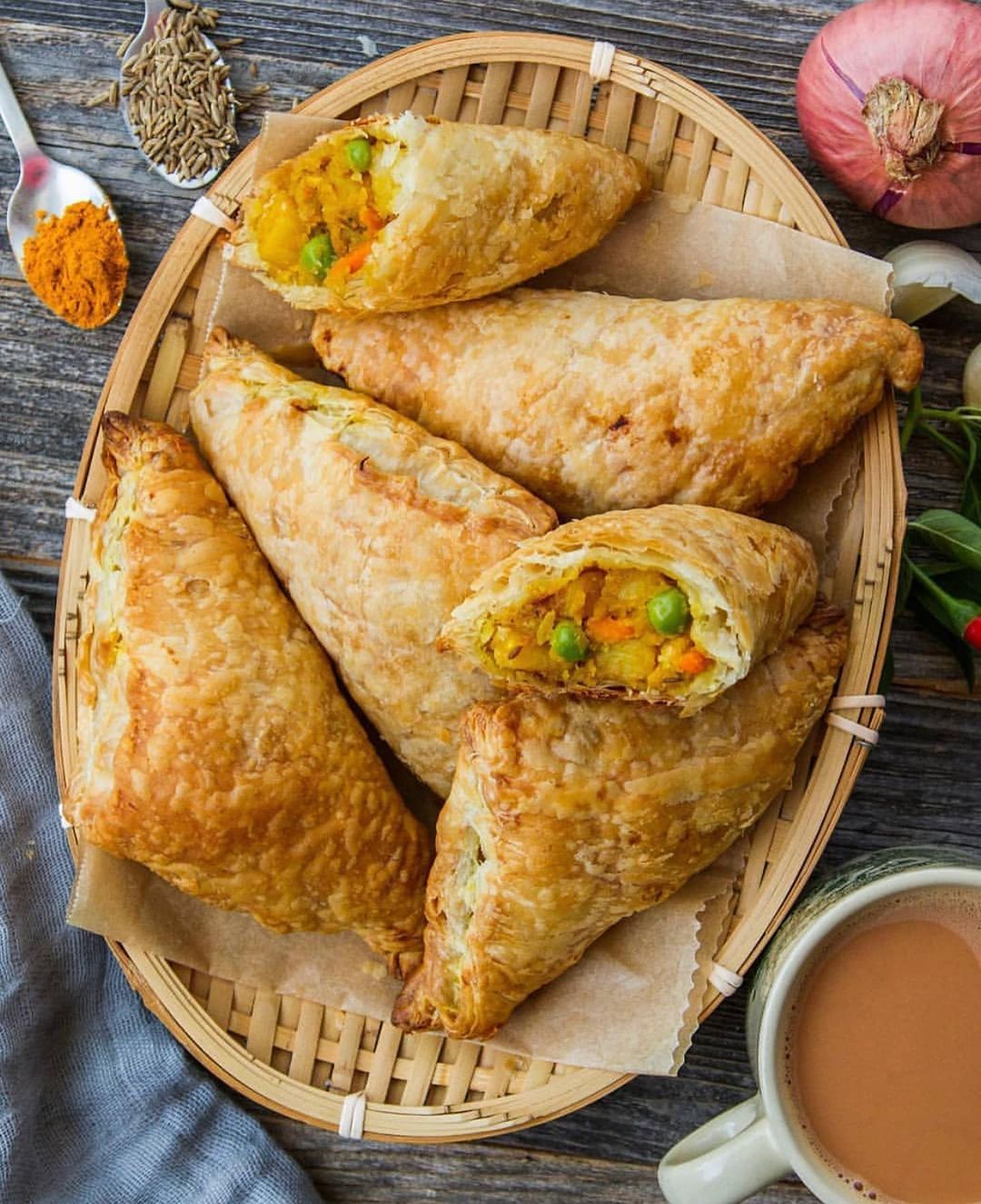 Vegan Curry Puff with Spiced Potato Filling