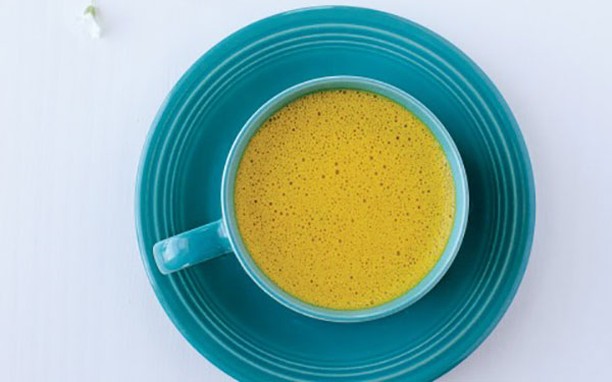Healing Turmeric Milk with Spices and Honey