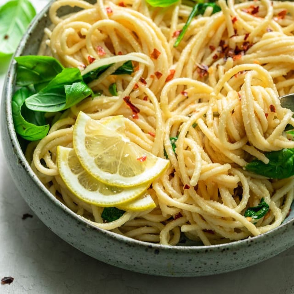 Creamy Vegan Hummus Pasta