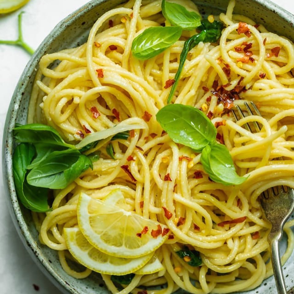 Creamy Vegan Hummus Pasta