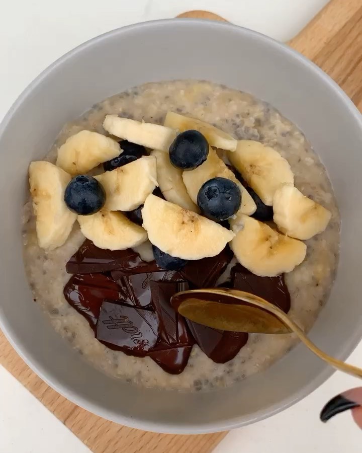 Coconut Milk Oat Porridge with Banana