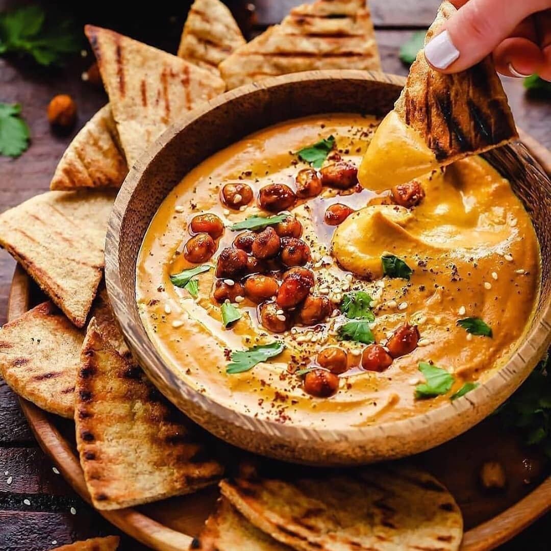 Creamy Dreamy Golden Hummus