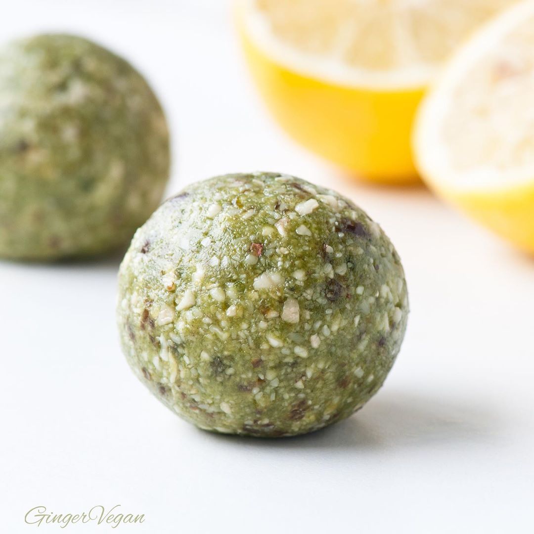 Homemade Matcha and Lemon Energy Balls