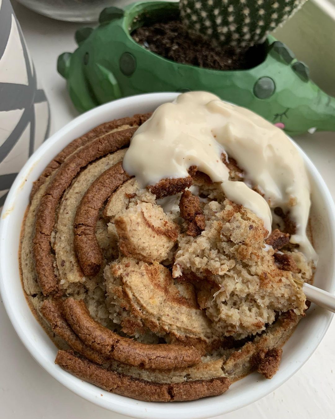 Cinnamon Roll Style Baked Oats