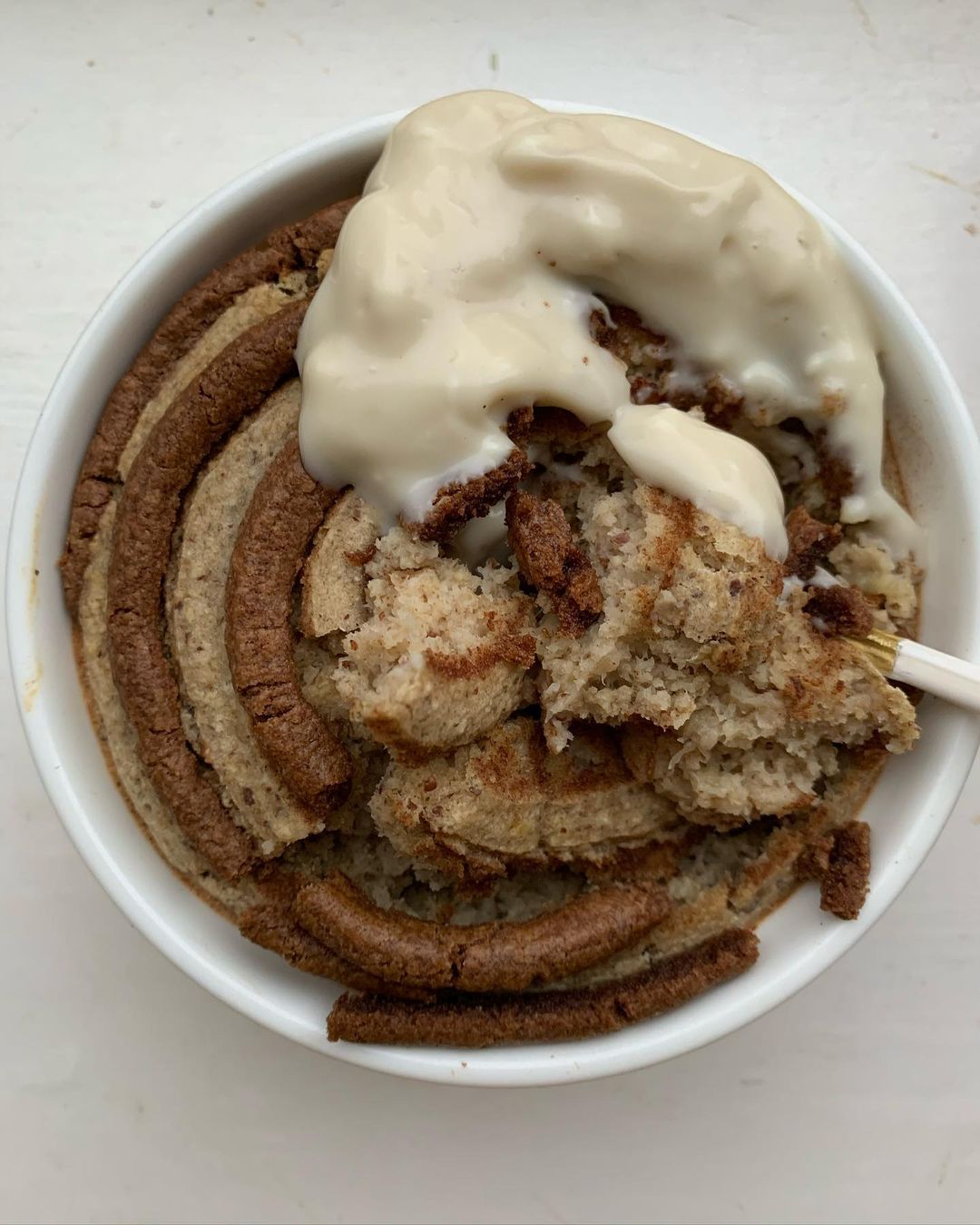 Cinnamon Roll Style Baked Oats