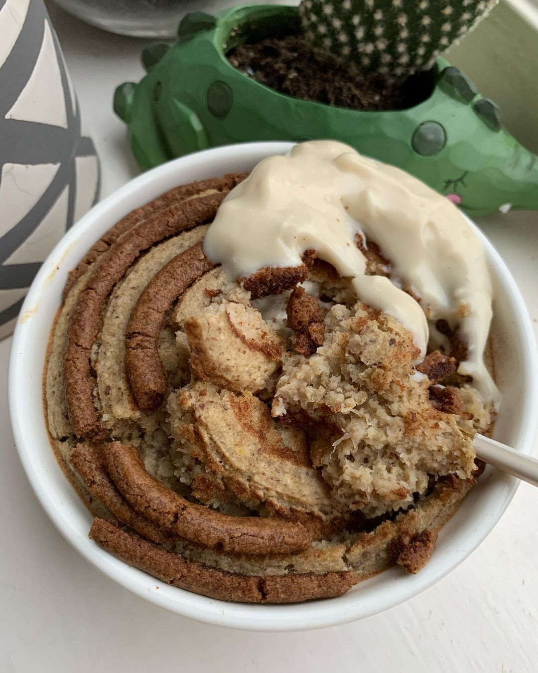 Cinnamon Roll Style Baked Oats