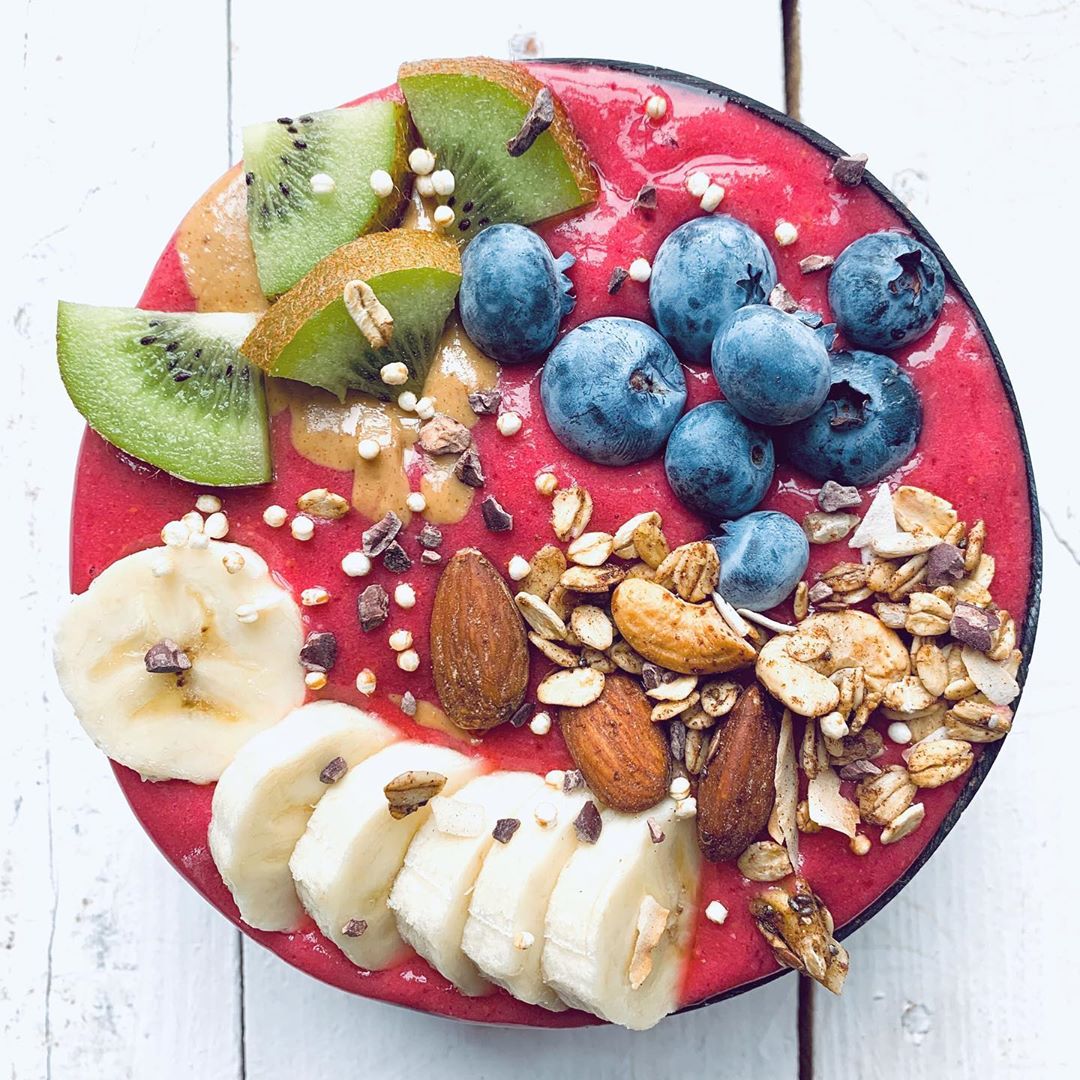Raspberry Smoothie Bowl