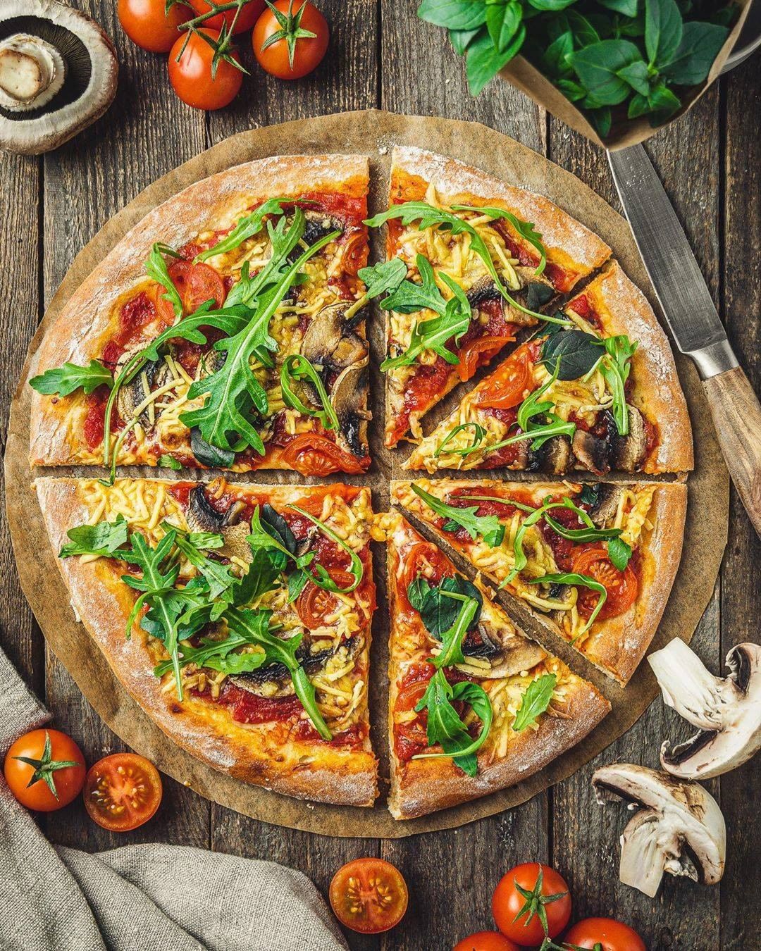Homemade Vegan Pizza with Spelt Flour