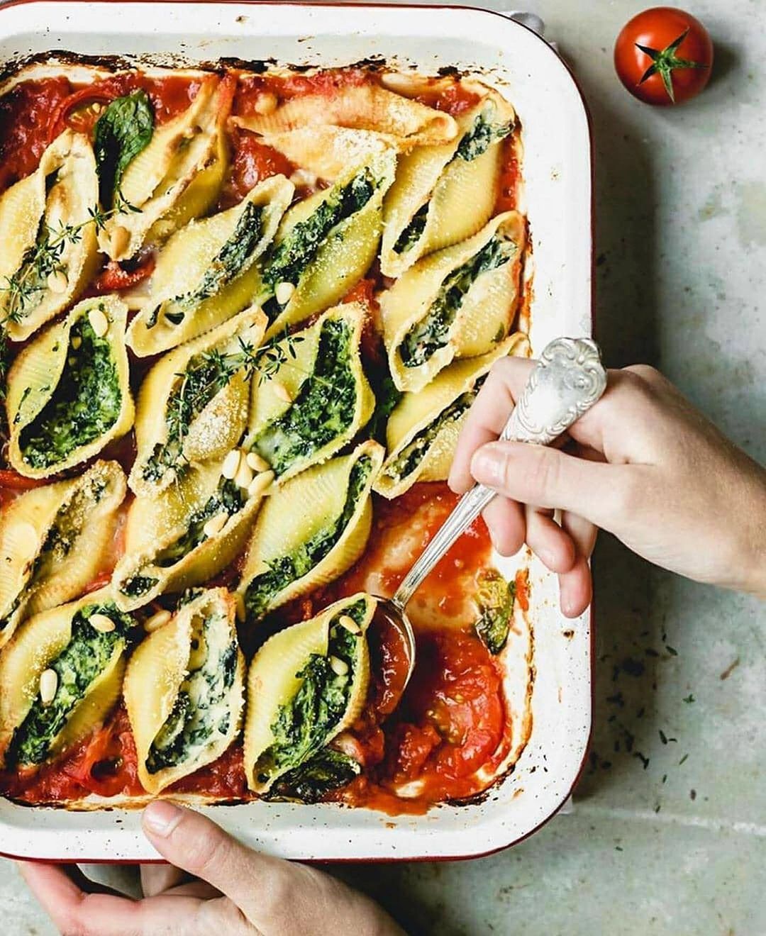 Vegan Ricotta Stuffed Pasta Shells