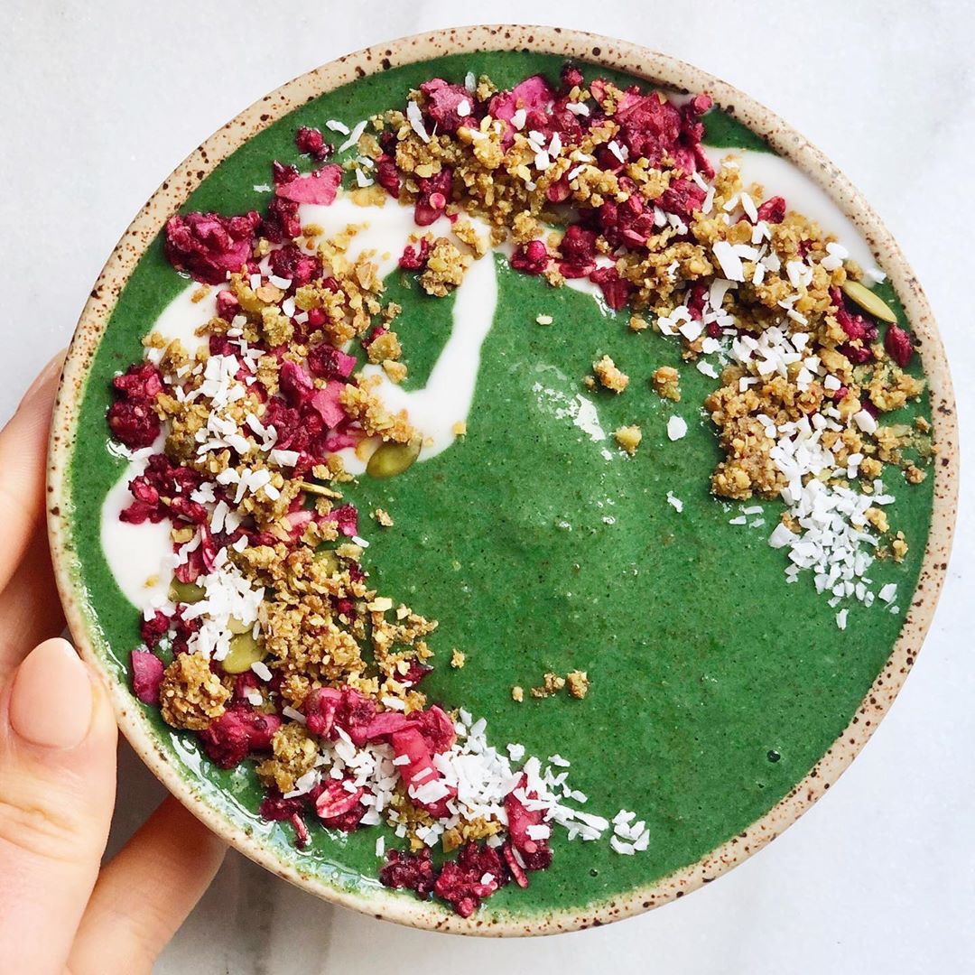 Deep Leafy Green and Ginger Smoothie