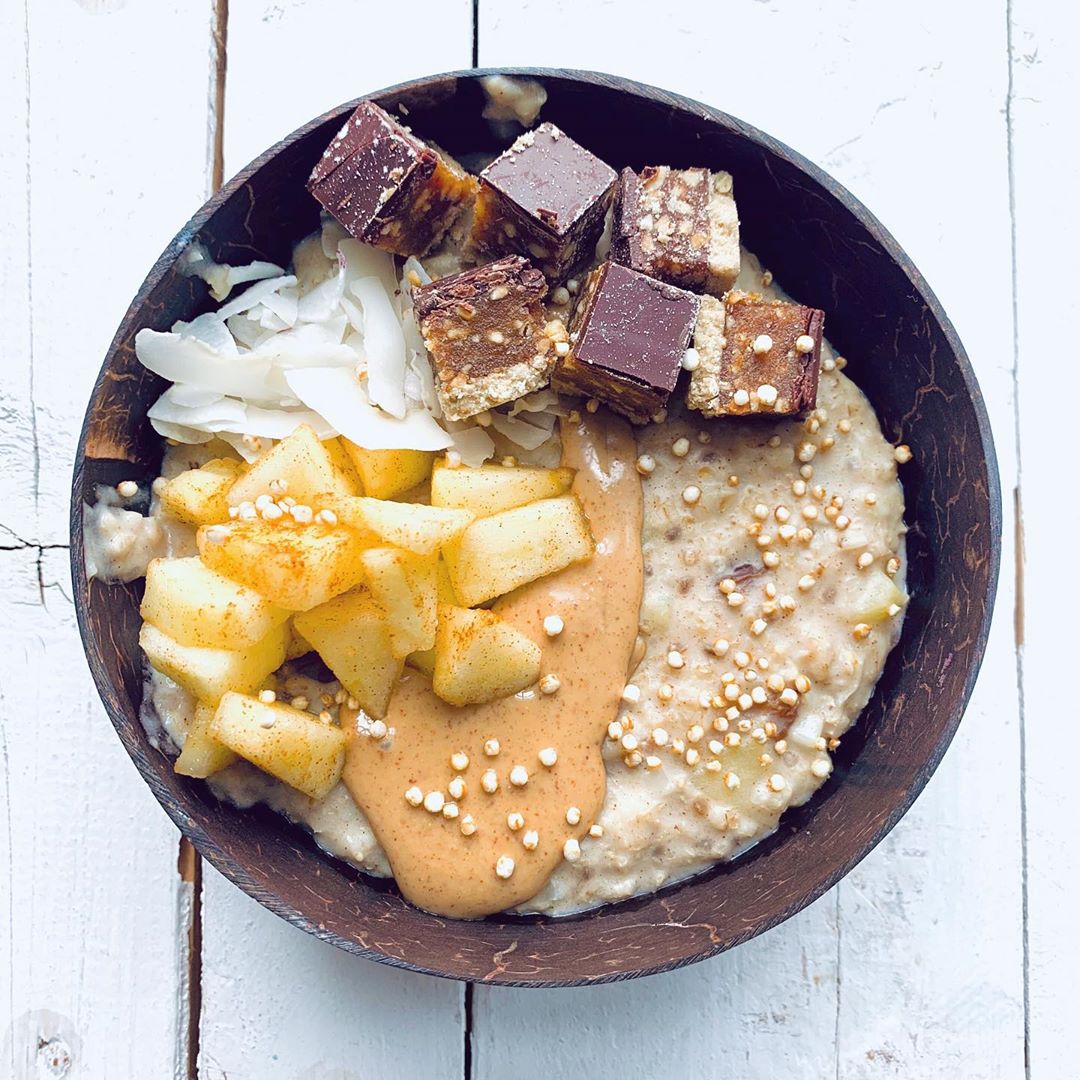 Apple Cauliflower Oats Breakfast Bowl