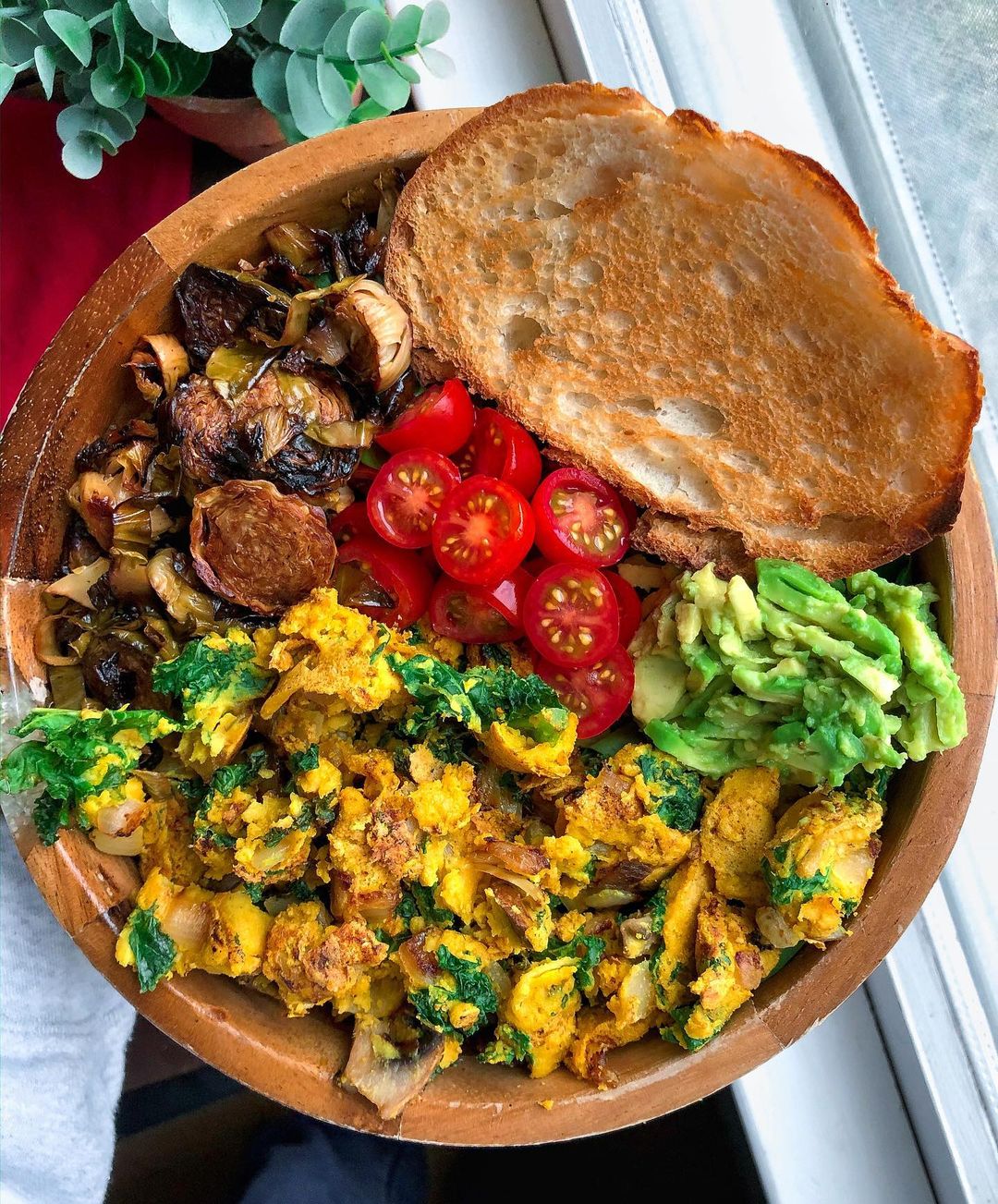 Chickpea Flour Scramble with Veggies and Spices