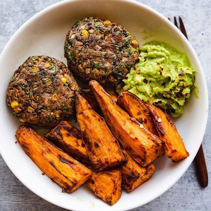 Smoky Black Bean and Corn Burgers