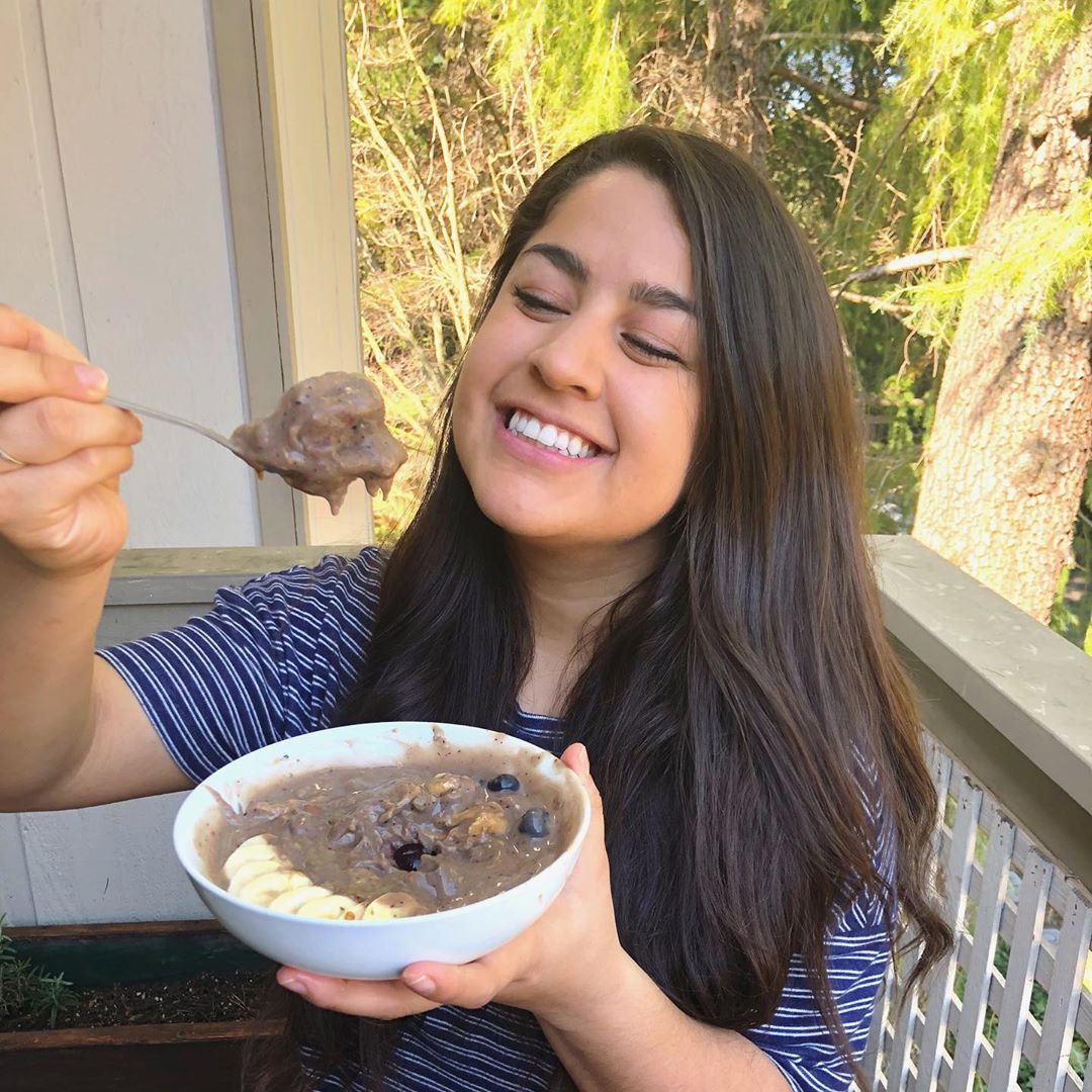 Delicious Fruit Smoothie Bowl with Spirulina