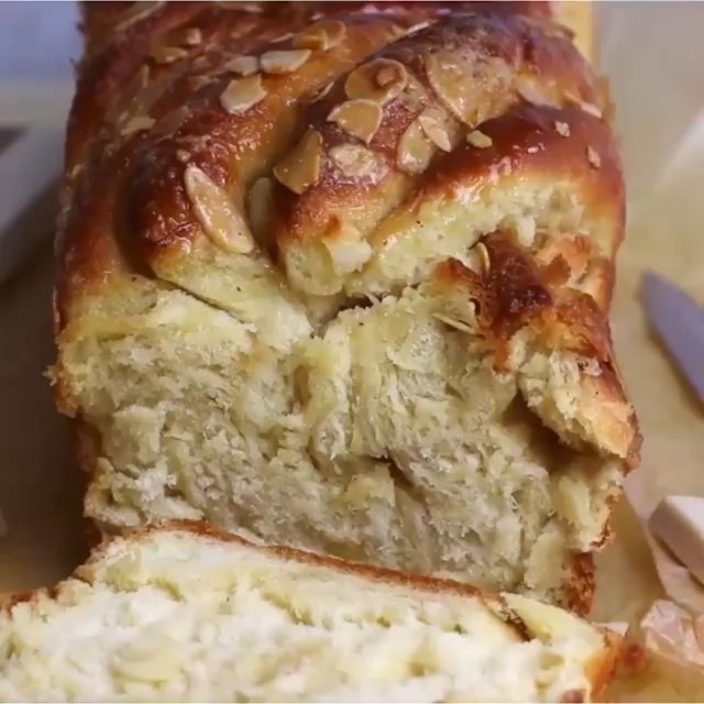 Vegan White Chocolate Babka