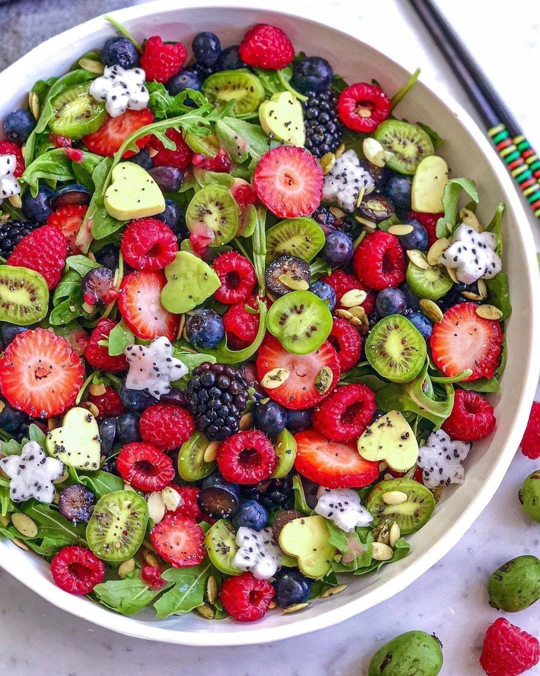Very Berry Antioxidant Salad with Raspberry Dressing