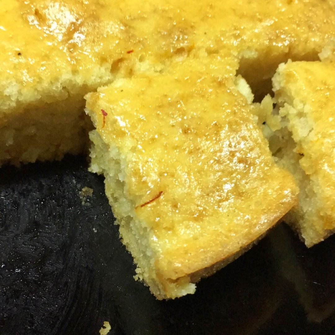 Simple and Easy Vanilla Cake