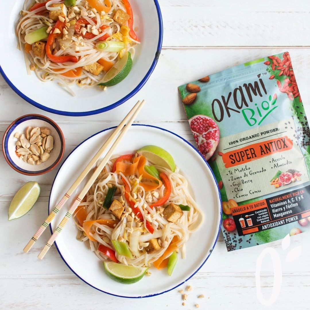 Easy Vegan Pad Thai Stir-Fry