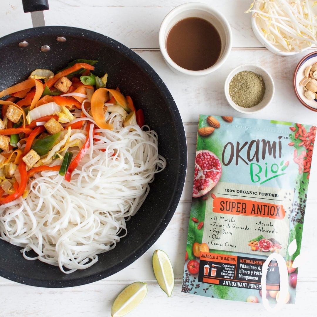 Easy Vegan Pad Thai Stir-Fry