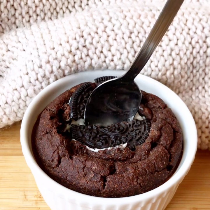 Oreo Topped Baked Oats