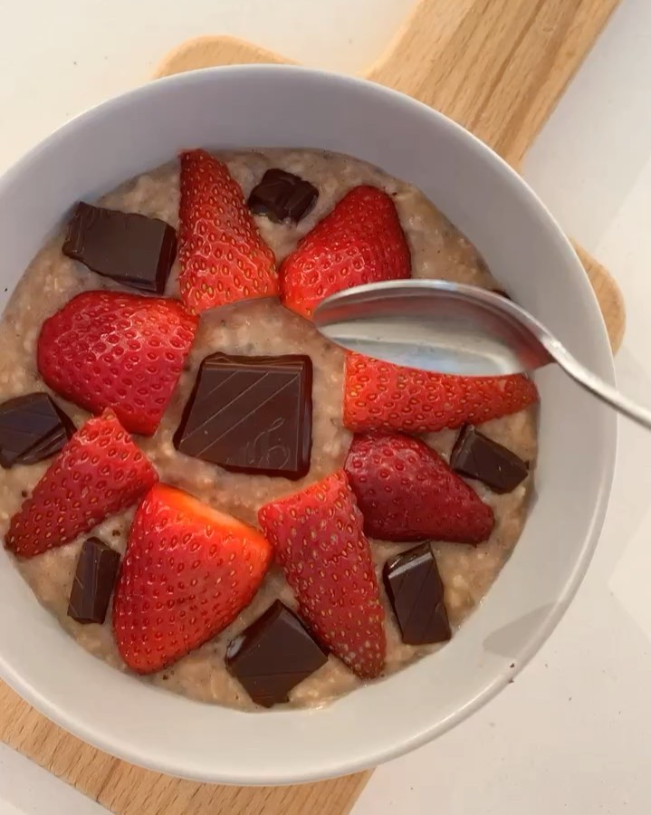 Birthday Vegan Oatmeal with Toppings