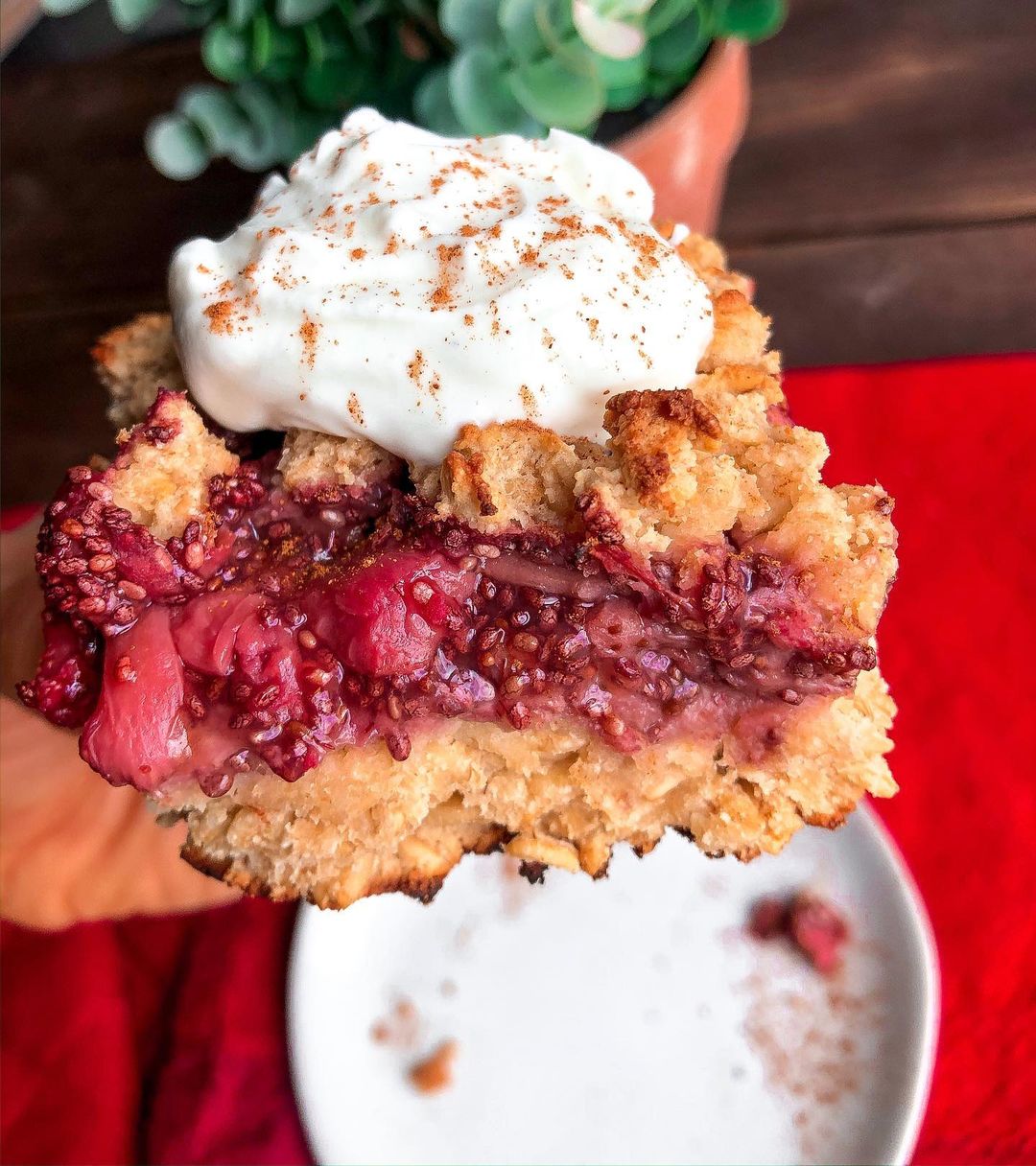 Strawberry Crumble Bars Dessert