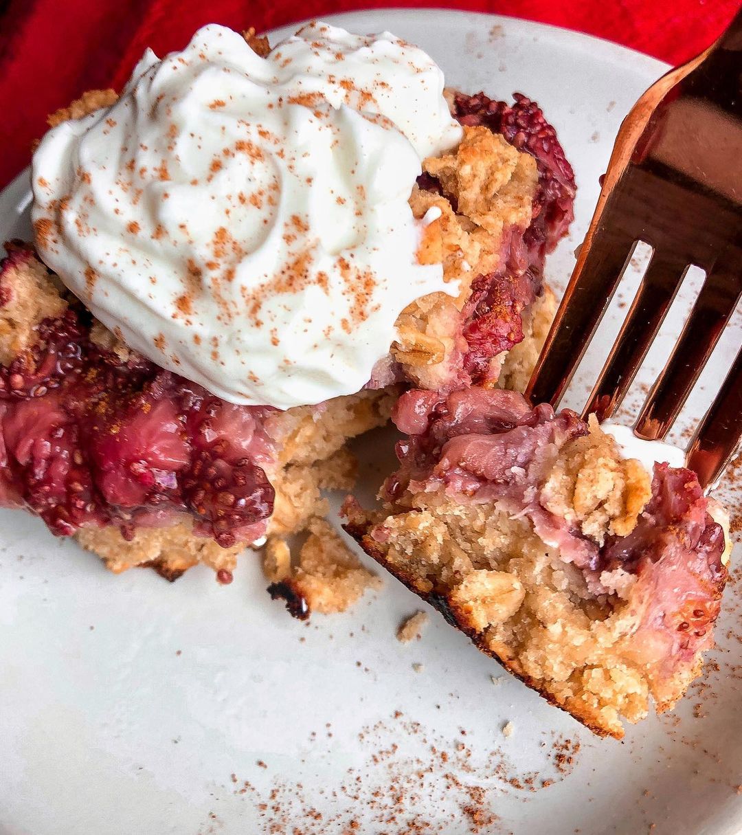 Strawberry Crumble Bars Dessert