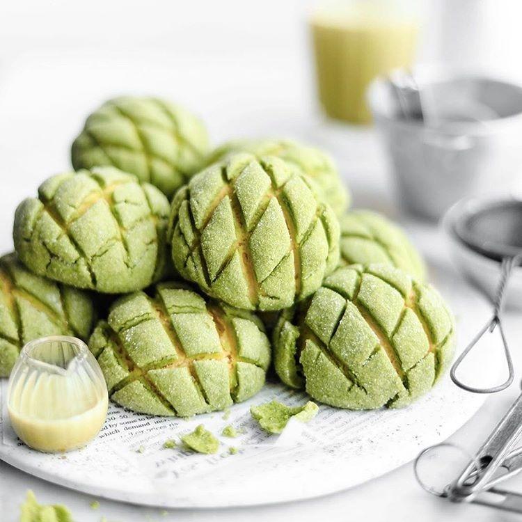 Matcha Melon Pun Sweet Bread