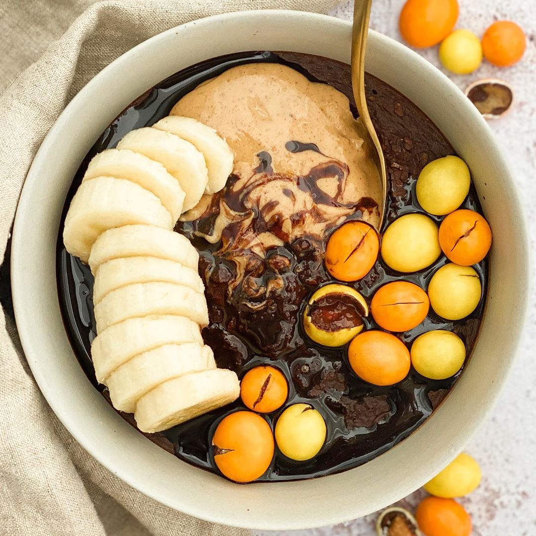 Peanut and Chocolate Baked Oats