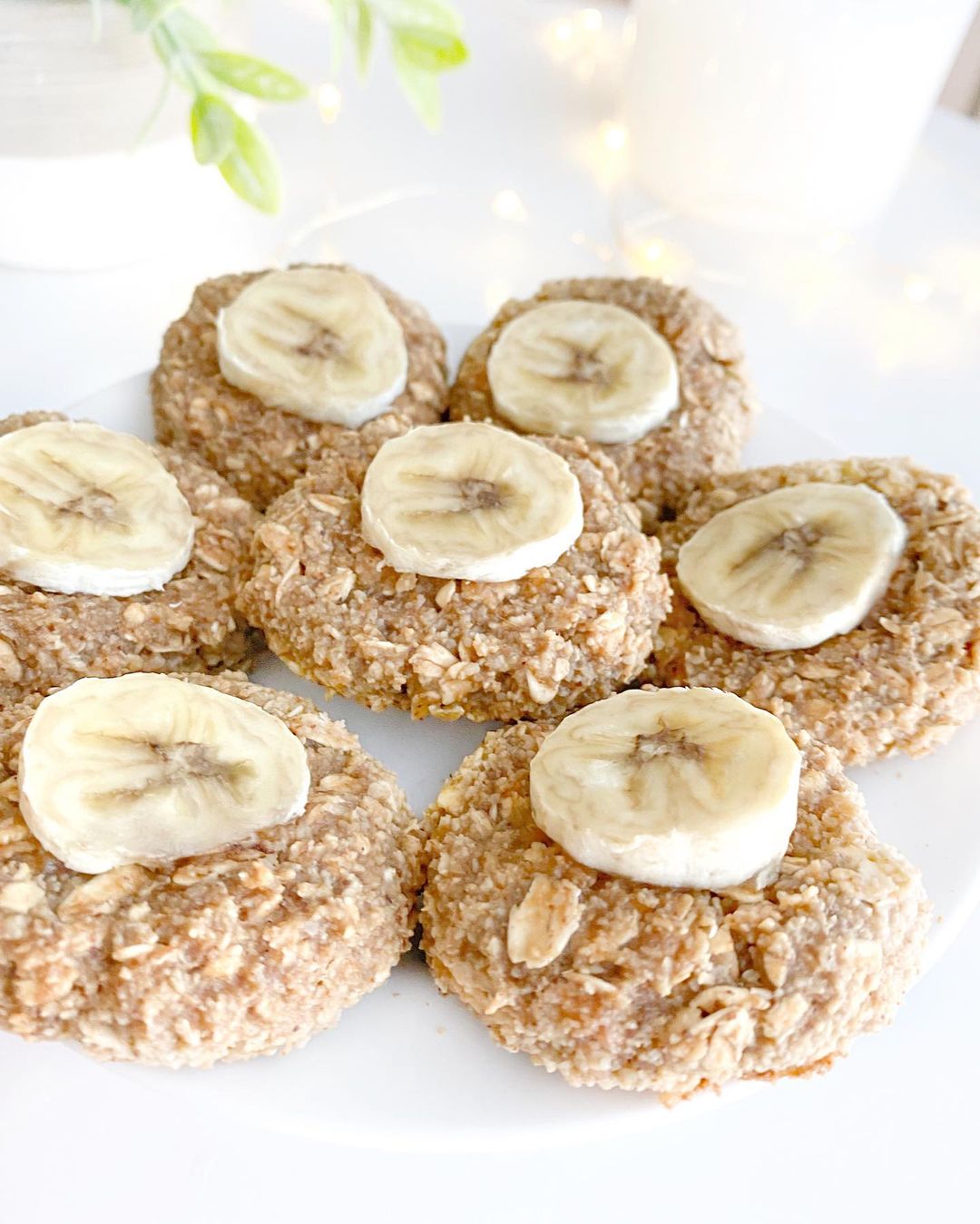 Banana Almond Oat Cookies