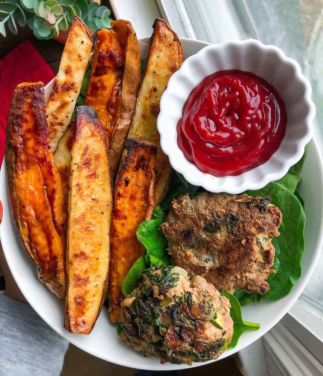 Easy Paleo Beef Burgers with Spinach and Mushrooms