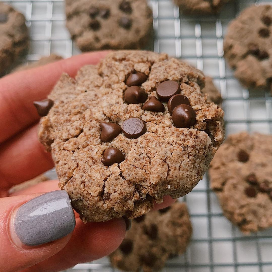 Cassava Coconut Crumble Cookies